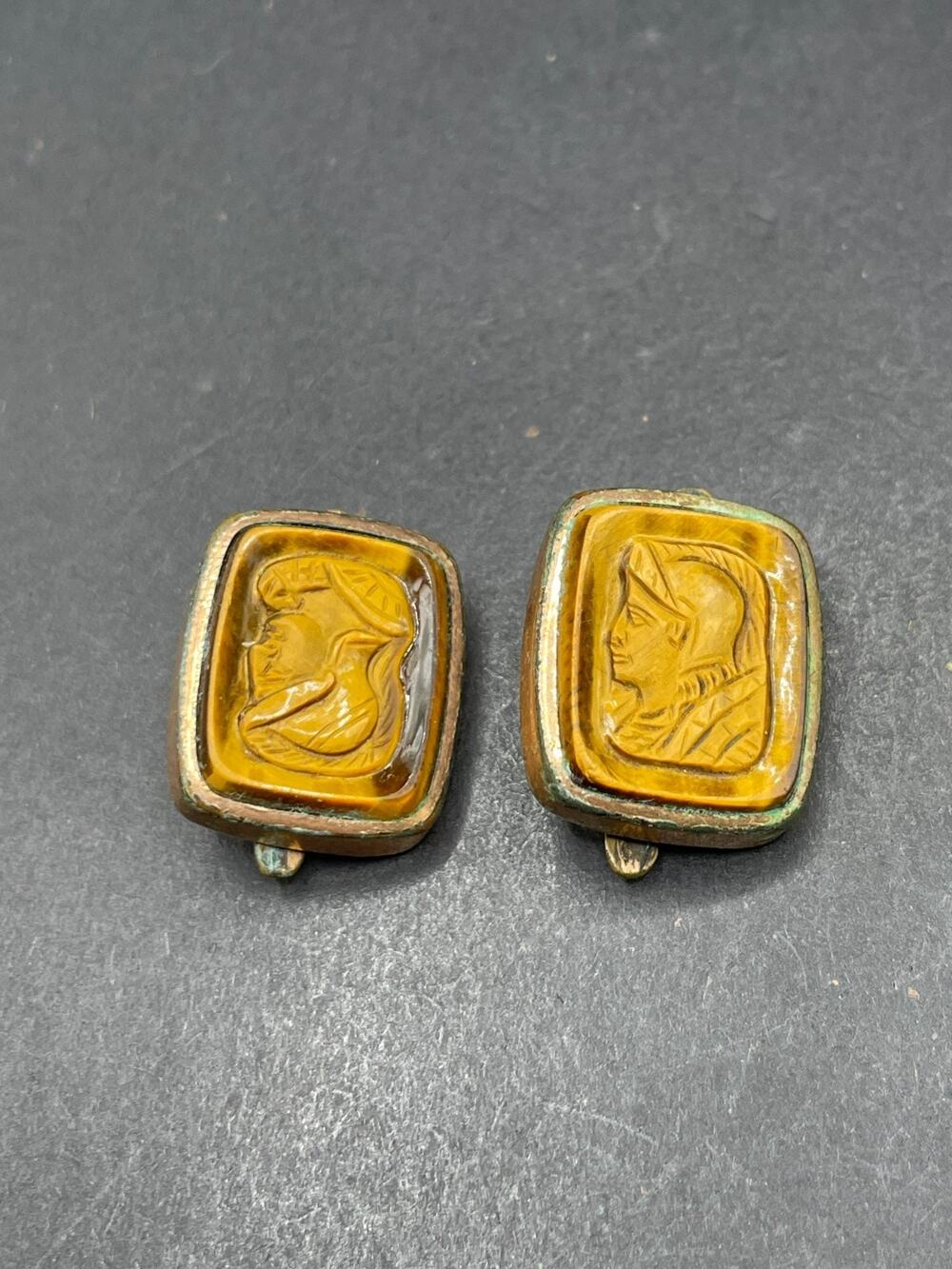 VTG Cameo Carved Roman Soldier Cufflinks In Tigers Eye Gemstone Gold Tone